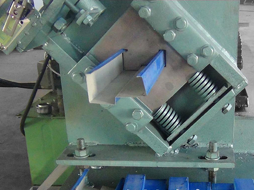 花邊門框機